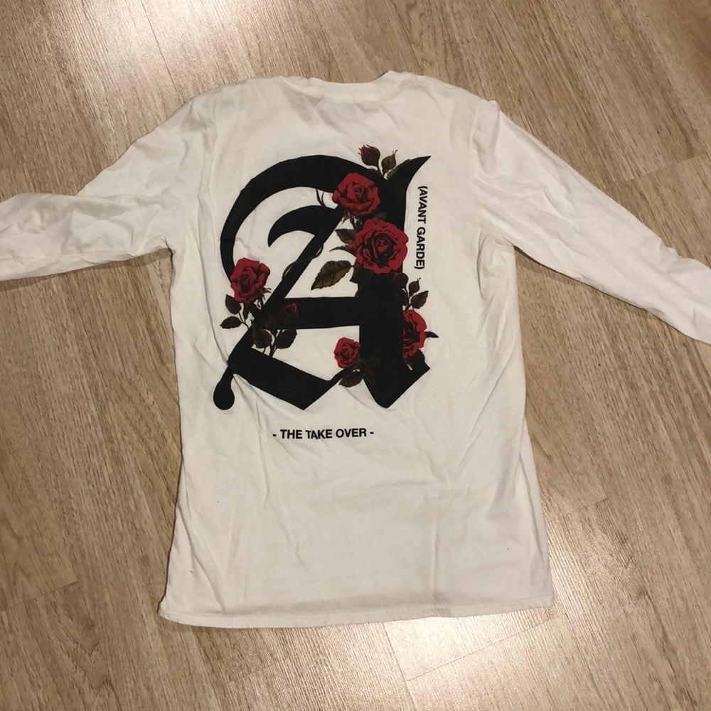 long sleeve t-shirt